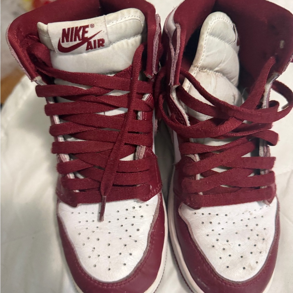 Nike High-Top Sneakers in White and Burgundy